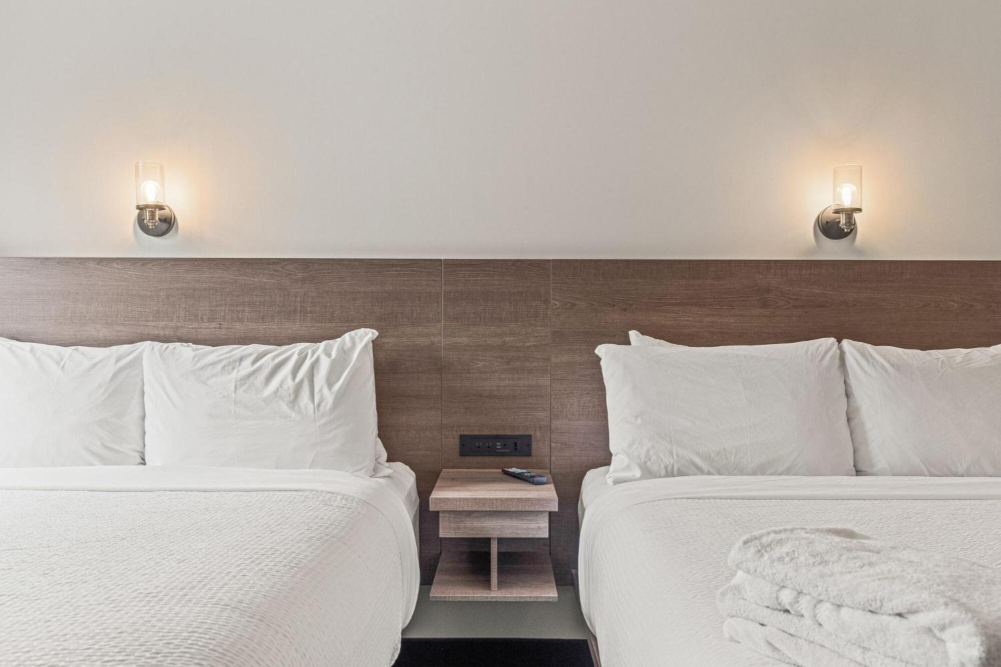 Queen Room with Two Queen Beds - Pet Friendly