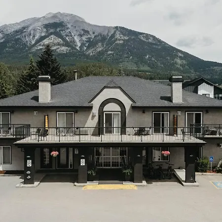 Northwinds Hotel Canmore-2